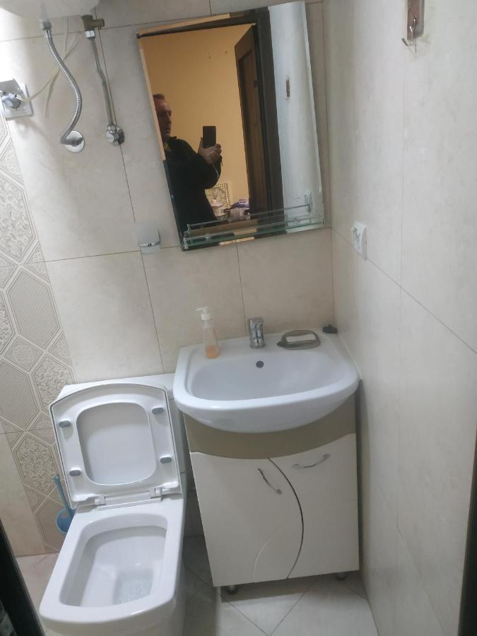 Central Lighthouse Apartment Yerevan Exterior photo